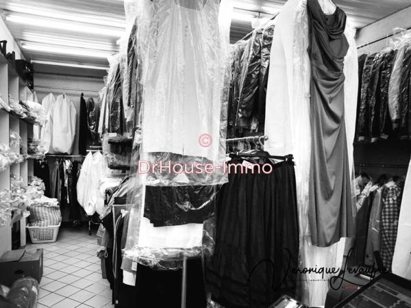 Commerce à vendre 5 pièces de 100 m²