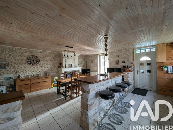 Maison à vendre 4 pièces 108 m² Pérignac