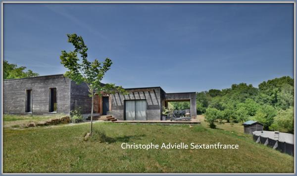 Maison ossature bois RT 2012, plain pied , 4 chambres, terrain de 6177 M2 en fond d'impasse avec belle vue