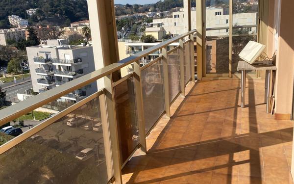 Appartement à vendre    4 pièces • 82,30 m2 Cagnes-sur-Mer
