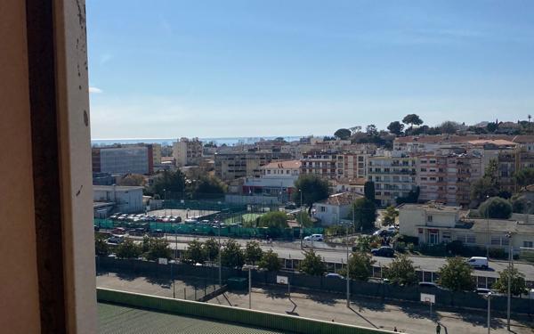 Appartement à vendre    4 pièces • 82,30 m2 Cagnes-sur-Mer