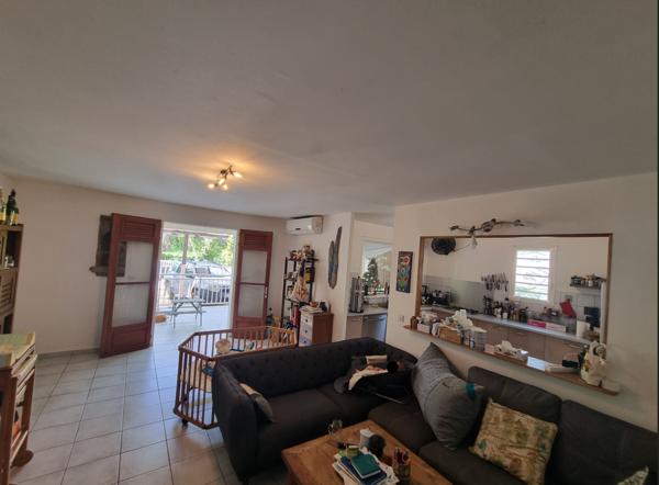 Les Abymes (97142) RECENTE MAISON T4 AUX ABYMES