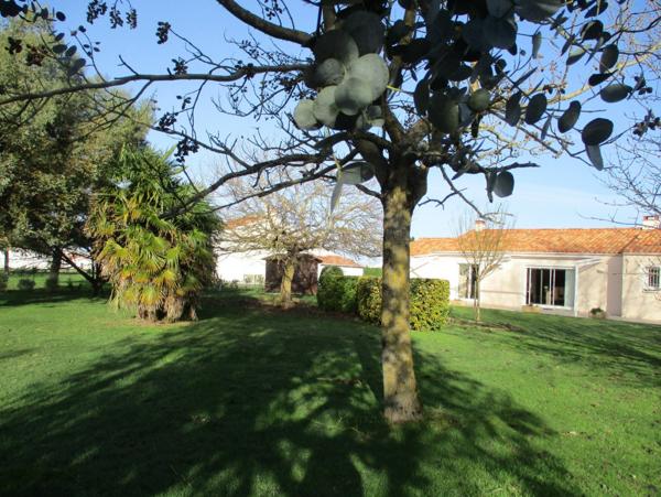 St VINCENT SUR JARD 500 m des commerces