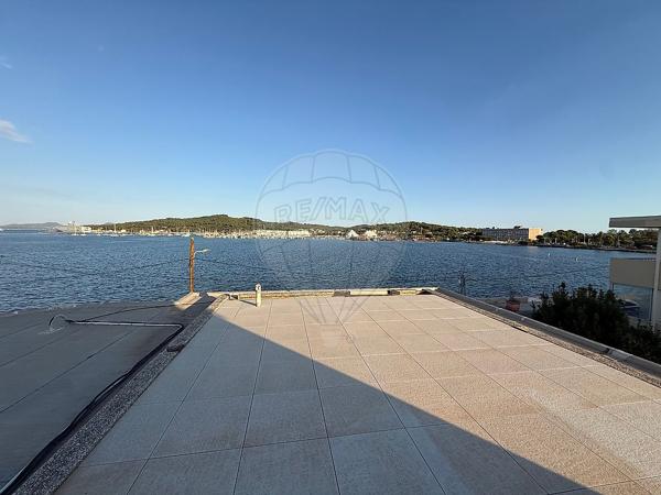 Immeuble à vendre - La Seyne-sur-Mer, Var - 83