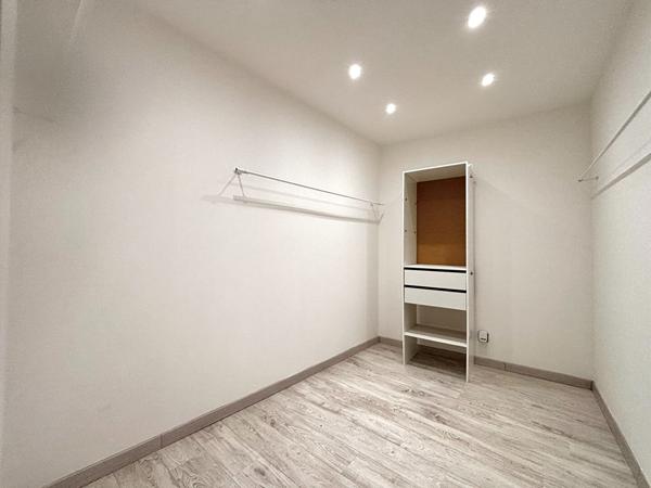 A LOUER - Appartement F4 entièrement rénové - Saint-Étienne (Rue Émile Littré)