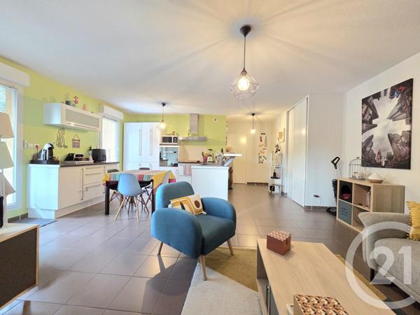 Appartement F3 à vendre  3 pièces - 63 m2 MARSEILLE - 13013