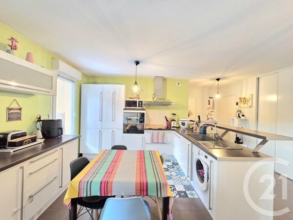 Appartement F3 à vendre  3 pièces - 63 m2 MARSEILLE - 13013