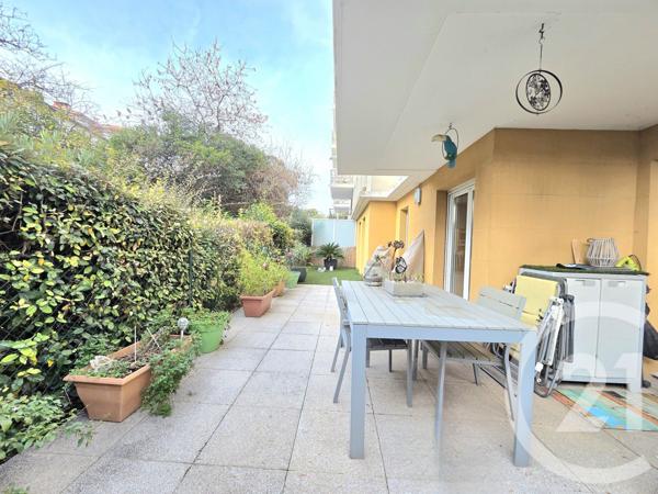 Appartement F3 à vendre  3 pièces - 63 m2 MARSEILLE - 13013