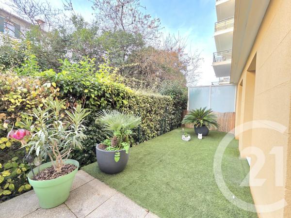 Appartement F3 à vendre  3 pièces - 63 m2 MARSEILLE - 13013