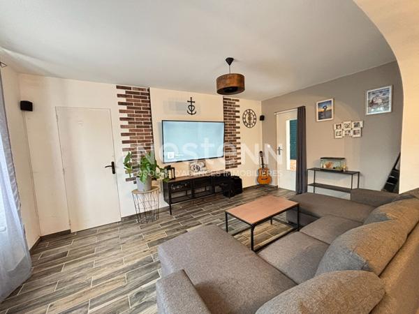 Charmante maison rénovée avec grand terrain à Dissé-sous-le-Lude