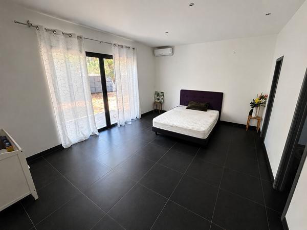 Villa de plain-pied à Aubord, 5 pièces avec jardin et piscine (VISITE VIRTUELLE SUR DEMANDE)