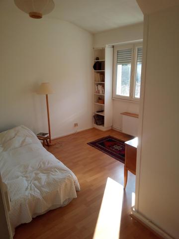 Grande maison a Sainte Genevieve des Bois