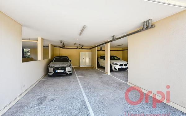 Appartement à vendre    2 pièces • 50,38 m2 Saint-Raphaël