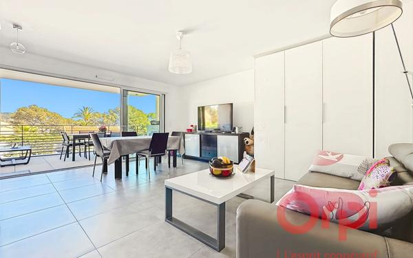Appartement à vendre    2 pièces • 50,38 m2 Saint-Raphaël