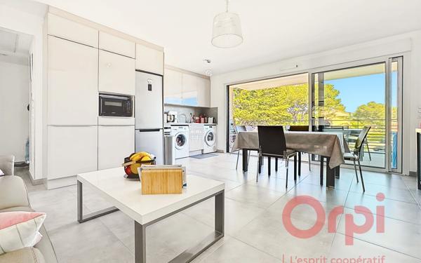 Appartement à vendre    2 pièces • 50,38 m2 Saint-Raphaël