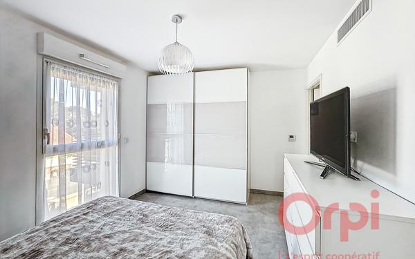 Appartement à vendre    2 pièces • 50,38 m2 Saint-Raphaël