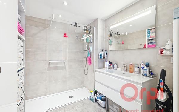 Appartement à vendre    2 pièces • 50,38 m2 Saint-Raphaël