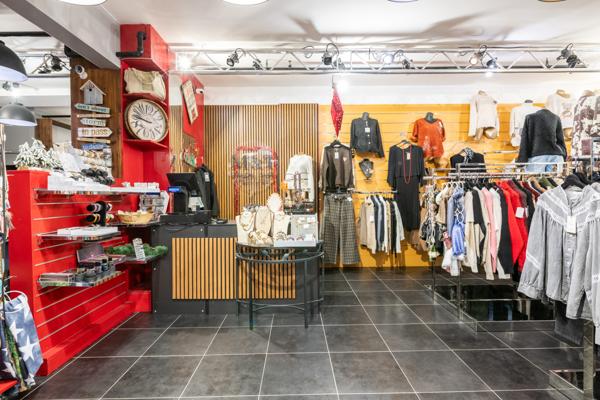 Draveil (91210) Fonds de commerce Prêt-à-porter 100 m² – Centre commercial Super U Draveil