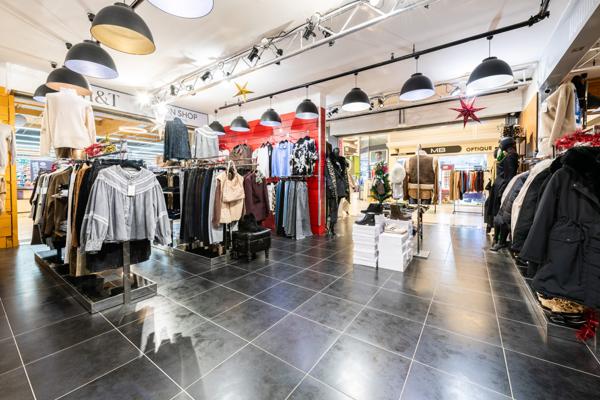 Draveil (91210) Fonds de commerce Prêt-à-porter 100 m² – Centre commercial Super U Draveil