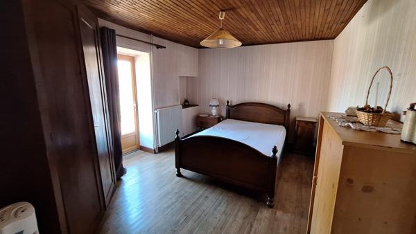 Maison avec 2 studios indépendants  163 m² habitables sur 274 m² de terrain  Belvès