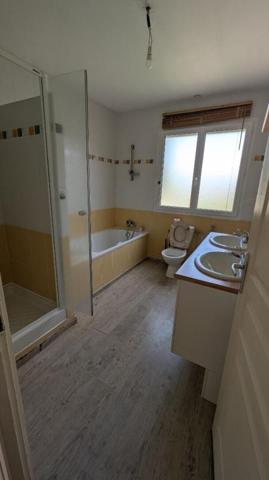 Villa T5 de 110 m2 avec vues panoramiques Pyrénées et Montagne Noire