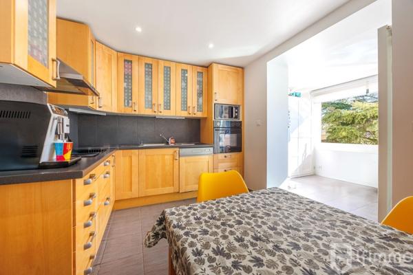 13012/ Appartement/ Résidence piscine jardin / Stationnement