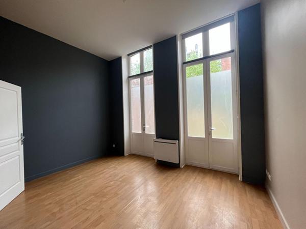 A LOUER : T2 à LILLE • • 770 € CC • Réf. 5887