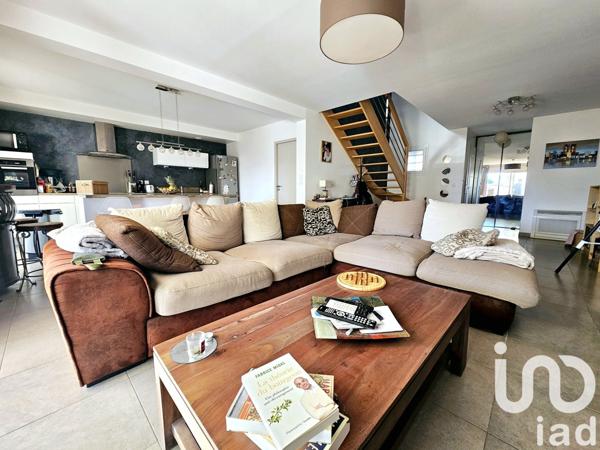 Maison 4 pièces de 104 m² à Alénya (66200)