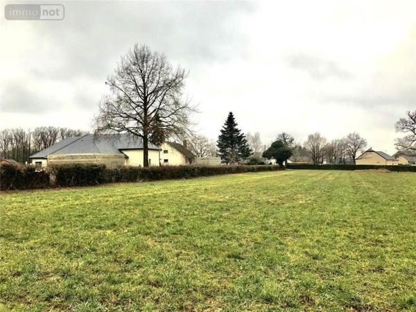 Terrain à Batir à vendre à Naucelle dans l'Aveyron (12800), ref : LJ972-12013