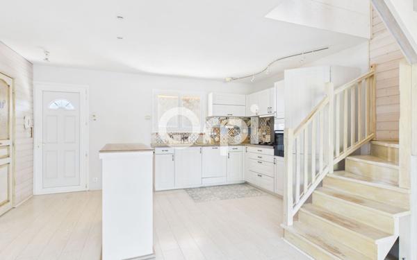 Maison à vendre    5 pièces • 140,02 m2 Montauroux