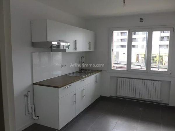 Location Appartement 3 pièces 83 m2 à Chelles