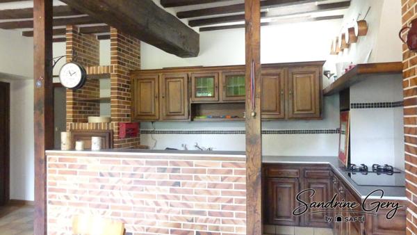 Au calme, découvrez cette maison avec jardin, 5 chambres