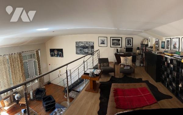 Saint-Etienne centre, appartement type loft, 134 m2, 2 chambres,  bon état, DPE : C, 170 000 €