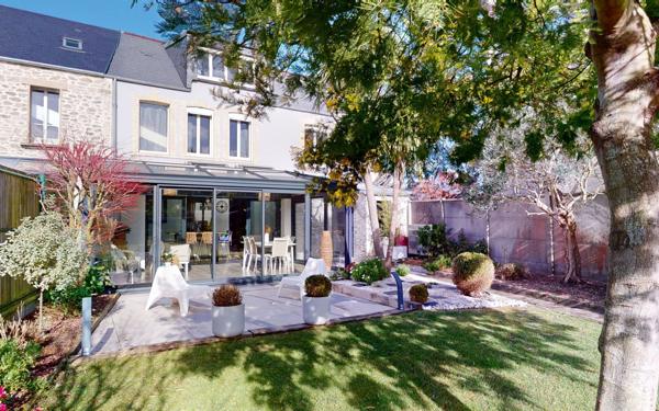 Maison à vendre    8 pièces •  Tourlaville