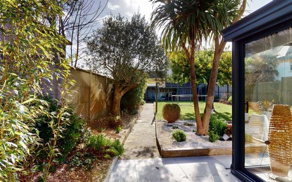 Maison à vendre    8 pièces •  Tourlaville