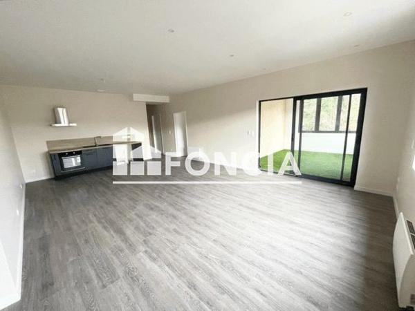 Location Appartement 3 pièces 94 m² - Boen Sur Lignon 42130