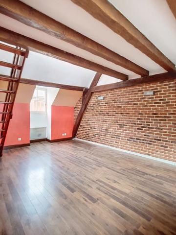 Charmant appartement 3 pièces à vendre à Étampes, dernier étage, lumineux et calme