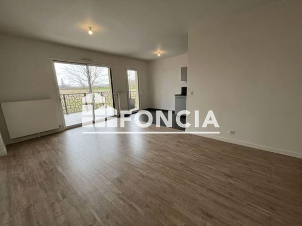 Location Appartement 3 pièces 76.3 m² - 120 RUE DE VOVES Le Coudray 28630