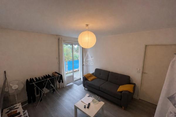 Studio 22 m² meublé avec balcon – Emplacement ultra central à Montaigu