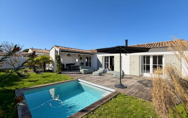 Maison à vendre    5 pièces •  Le Bois-Plage-en-Ré