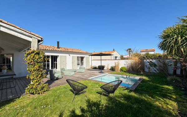 Maison à vendre    5 pièces •  Le Bois-Plage-en-Ré