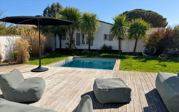 Maison à vendre    5 pièces •  Le Bois-Plage-en-Ré