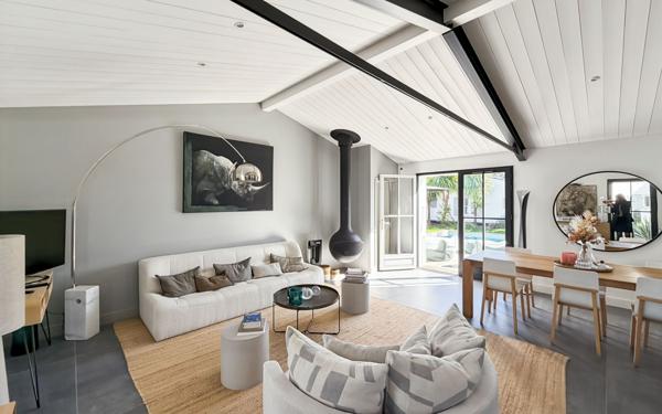 Maison à vendre    5 pièces •  Le Bois-Plage-en-Ré