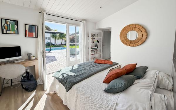 Maison à vendre    5 pièces •  Le Bois-Plage-en-Ré