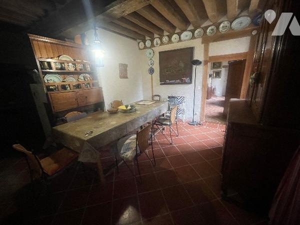 À MONT-PRES-CHAMBORD