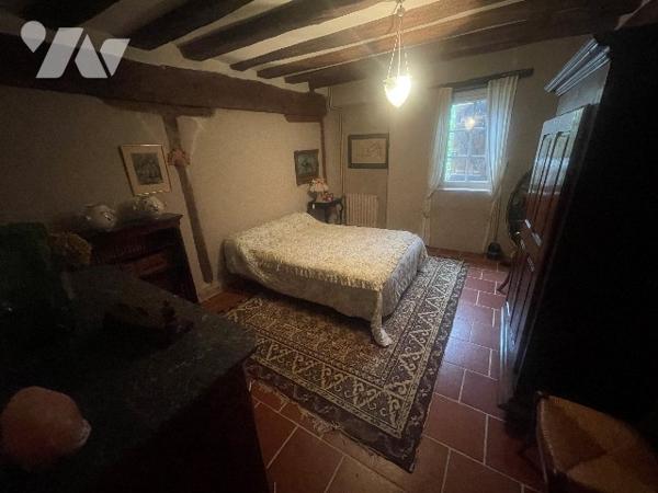 À MONT-PRES-CHAMBORD