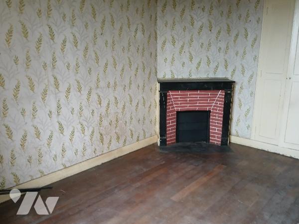 UNE MAISON D'HABITATION