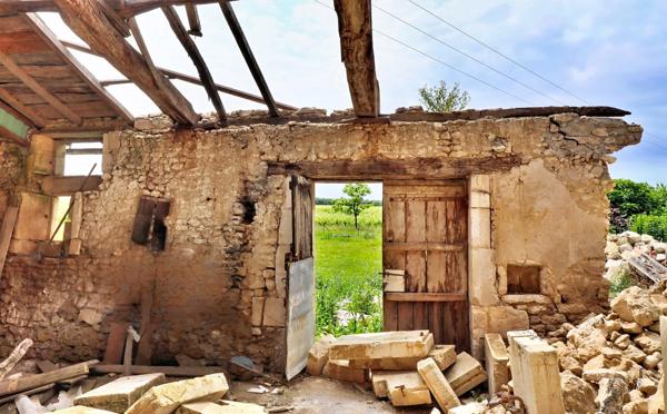 LONGÈRE DE CHARME DE 123M2 À RÉNOVER , VUE DEGAGEE – POTENTIEL GÎTE TOURISTIQUE