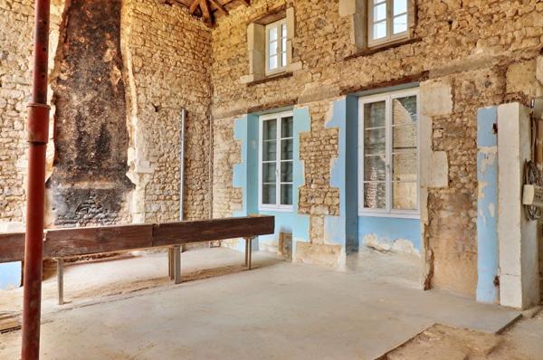 LONGÈRE DE CHARME DE 123M2 À RÉNOVER , VUE DEGAGEE – POTENTIEL GÎTE TOURISTIQUE