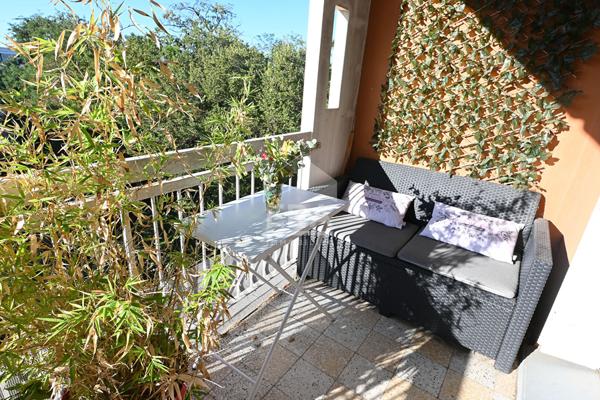 Appartement au dernier étage avec balcon plein sud
